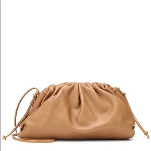 Bottega Veneta Mini Pouch leather clutch in Tan